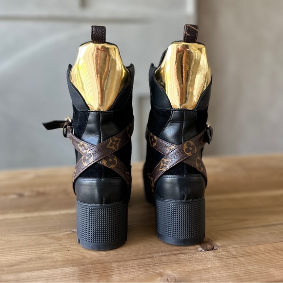 NEW Chunky Monogram-Style Lace-Up Boots - Picture 4 of 9